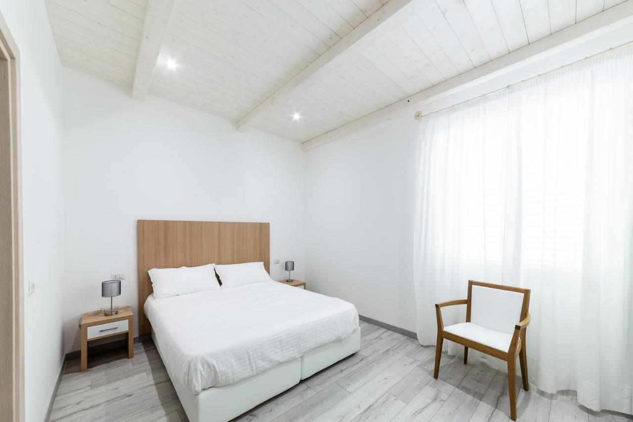 La Promenade Rooms & Suites Olbia Ngoại thất bức ảnh