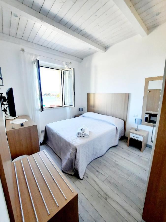 La Promenade Rooms & Suites Olbia Ngoại thất bức ảnh