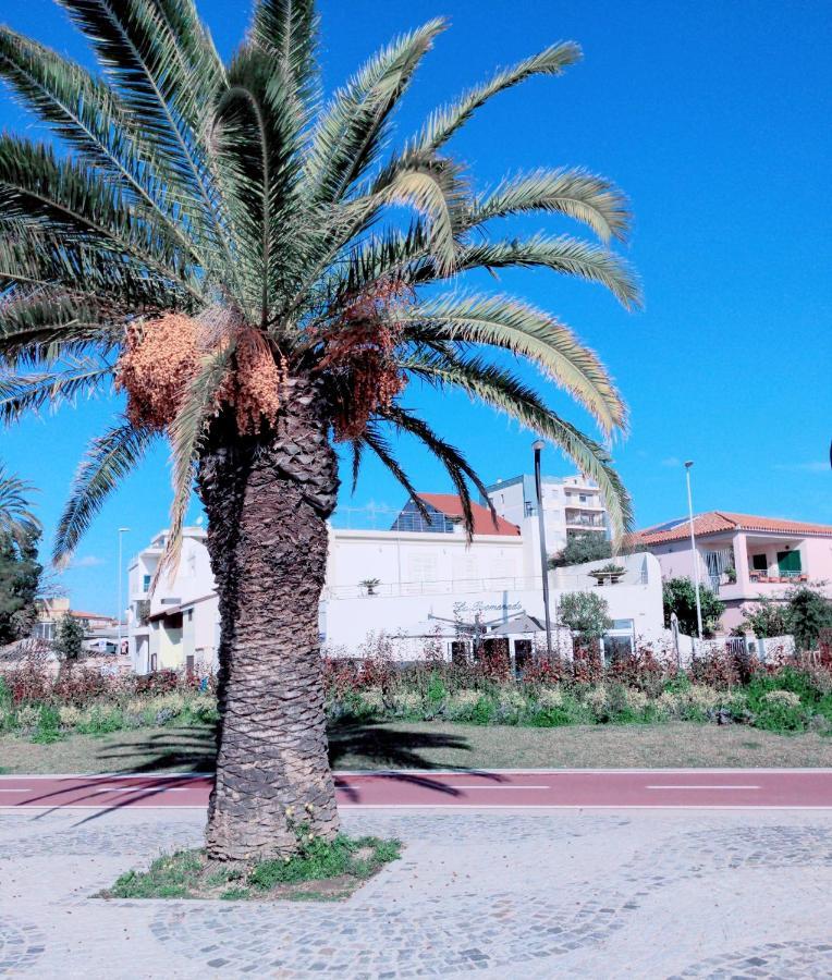 La Promenade Rooms & Suites Olbia Ngoại thất bức ảnh
